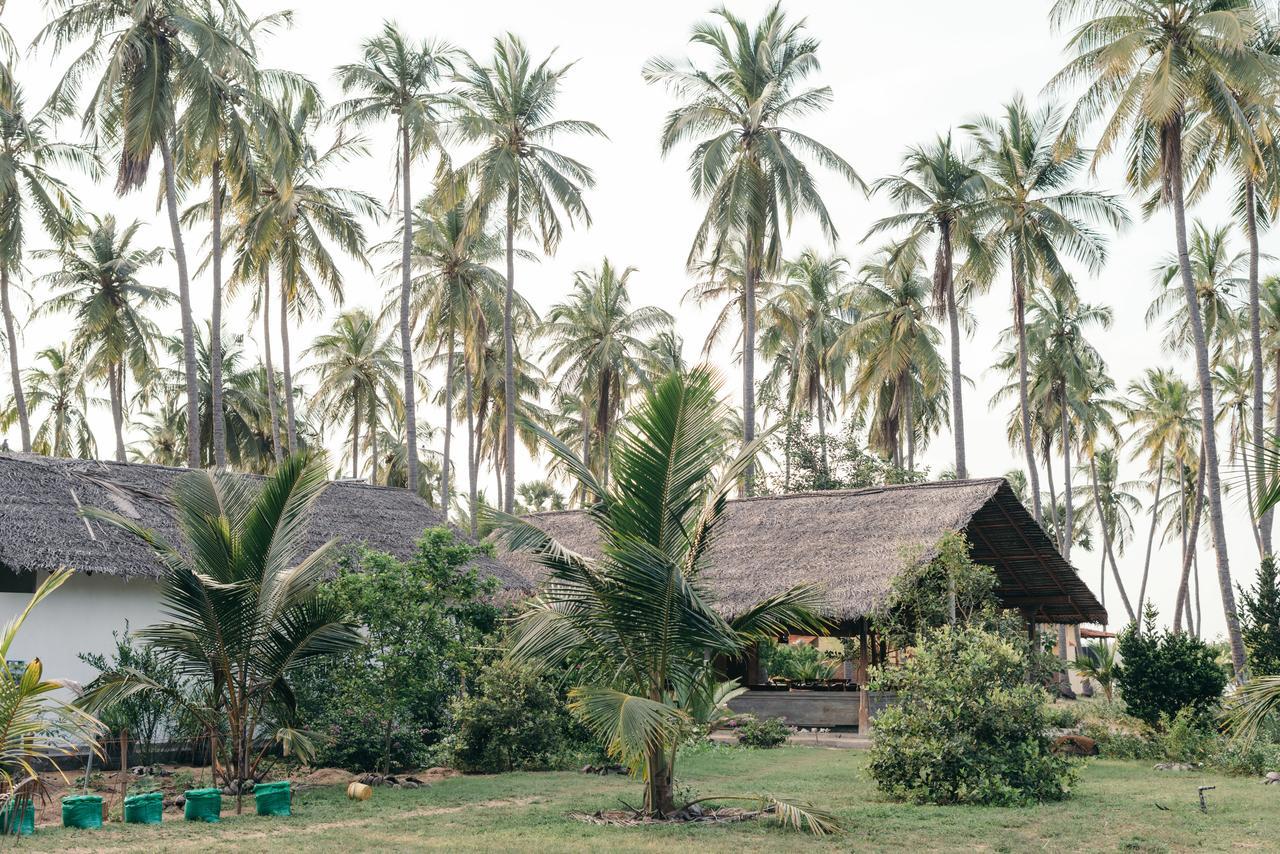 Luna Laguna Kalpitiya Buitenkant foto
