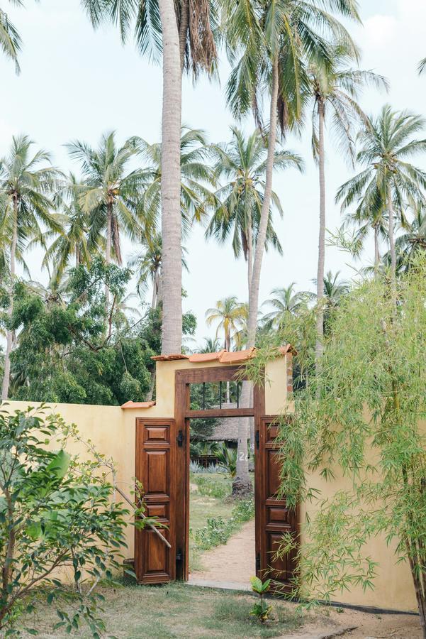 Luna Laguna Kalpitiya Buitenkant foto